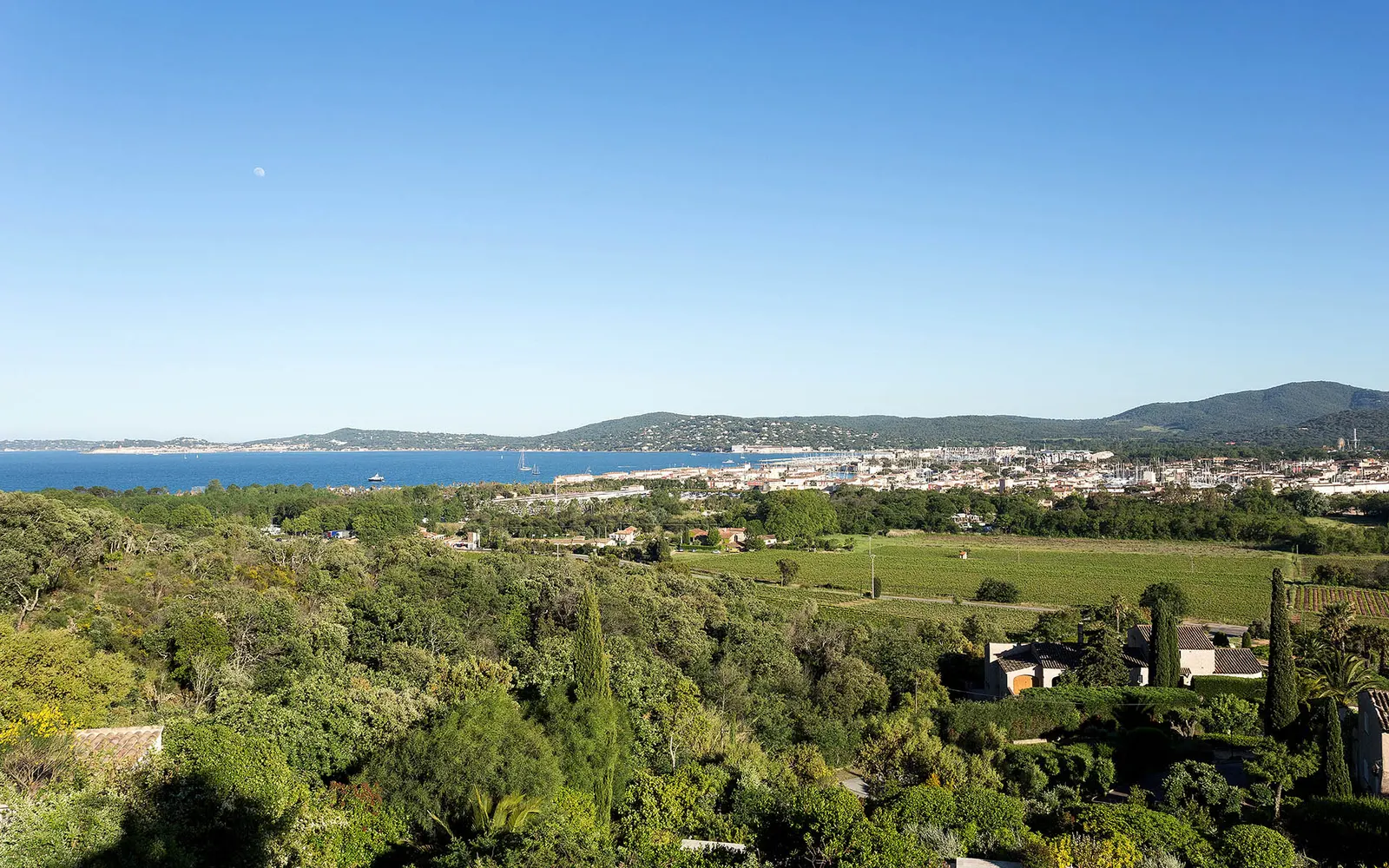 Vilă cu 4 dormitoare și piscină, Grimaud, Provence-Alpes-Côte d'Azur, fotografia 30