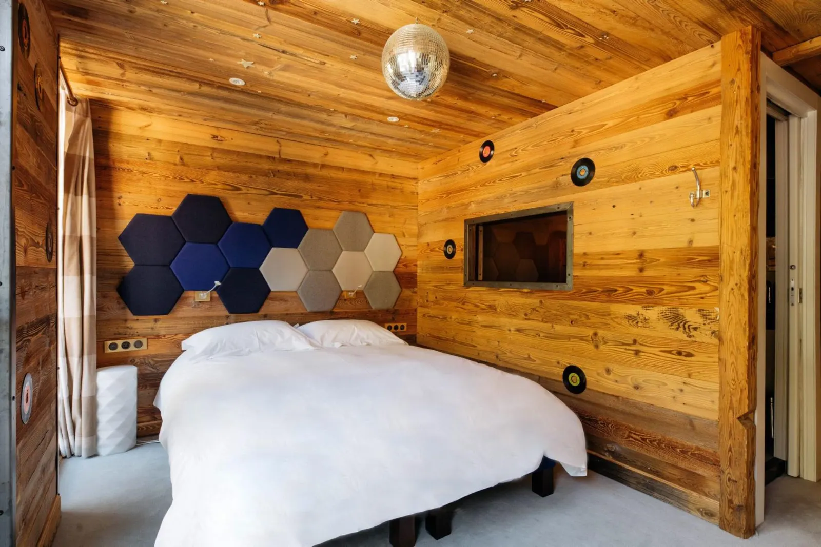 Chalet cu 5 dormitoare în Alpii Francezi, fotografia 15
