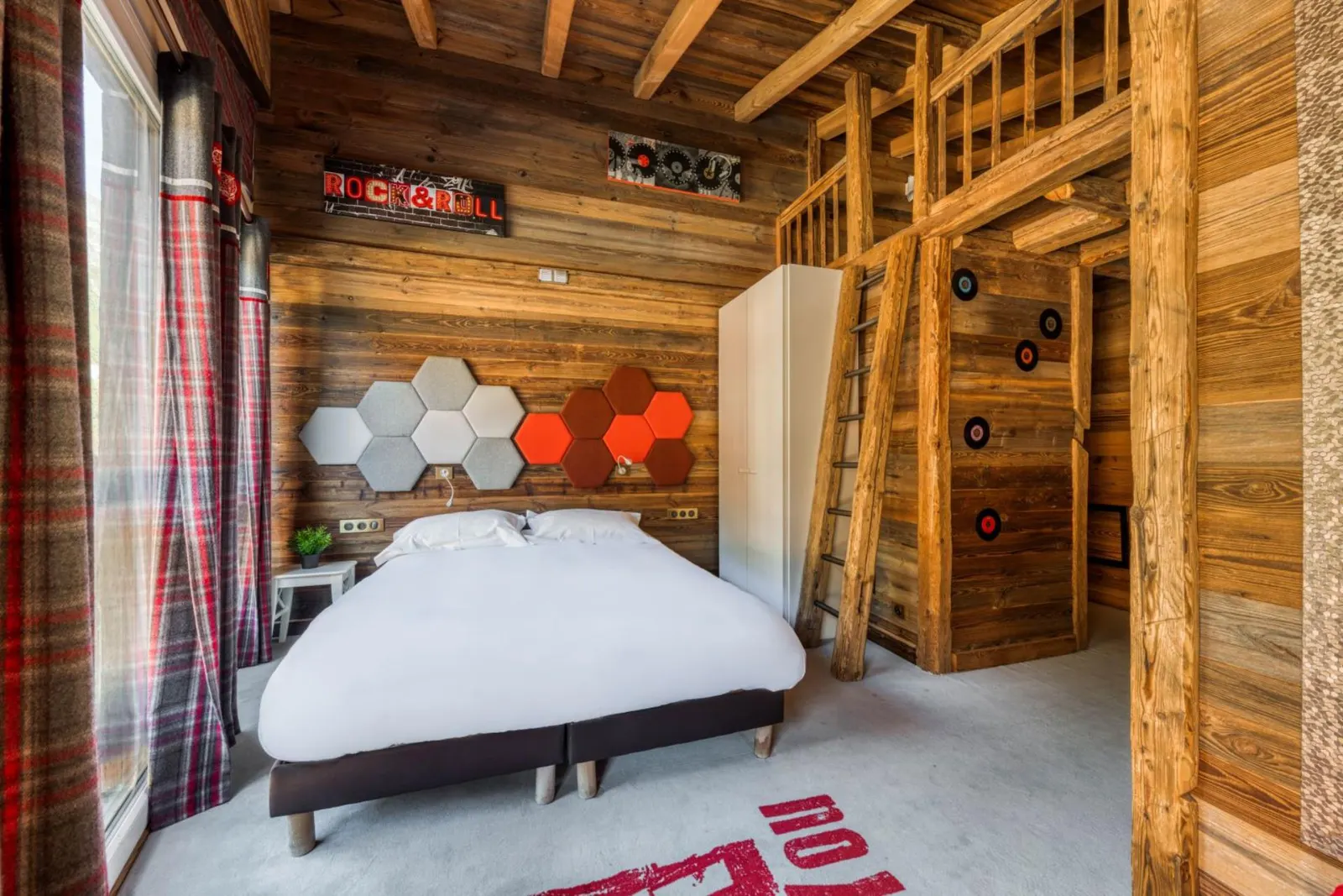 Chalet cu 5 dormitoare în Alpii Francezi, fotografia 16