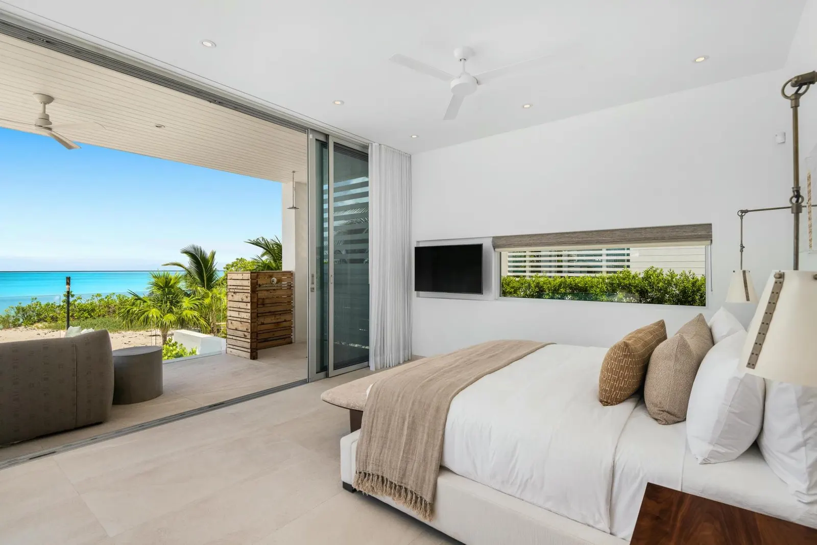 Vilă cu 5 dormitoare și piscină încălzită, Providenciales, fotografia 16