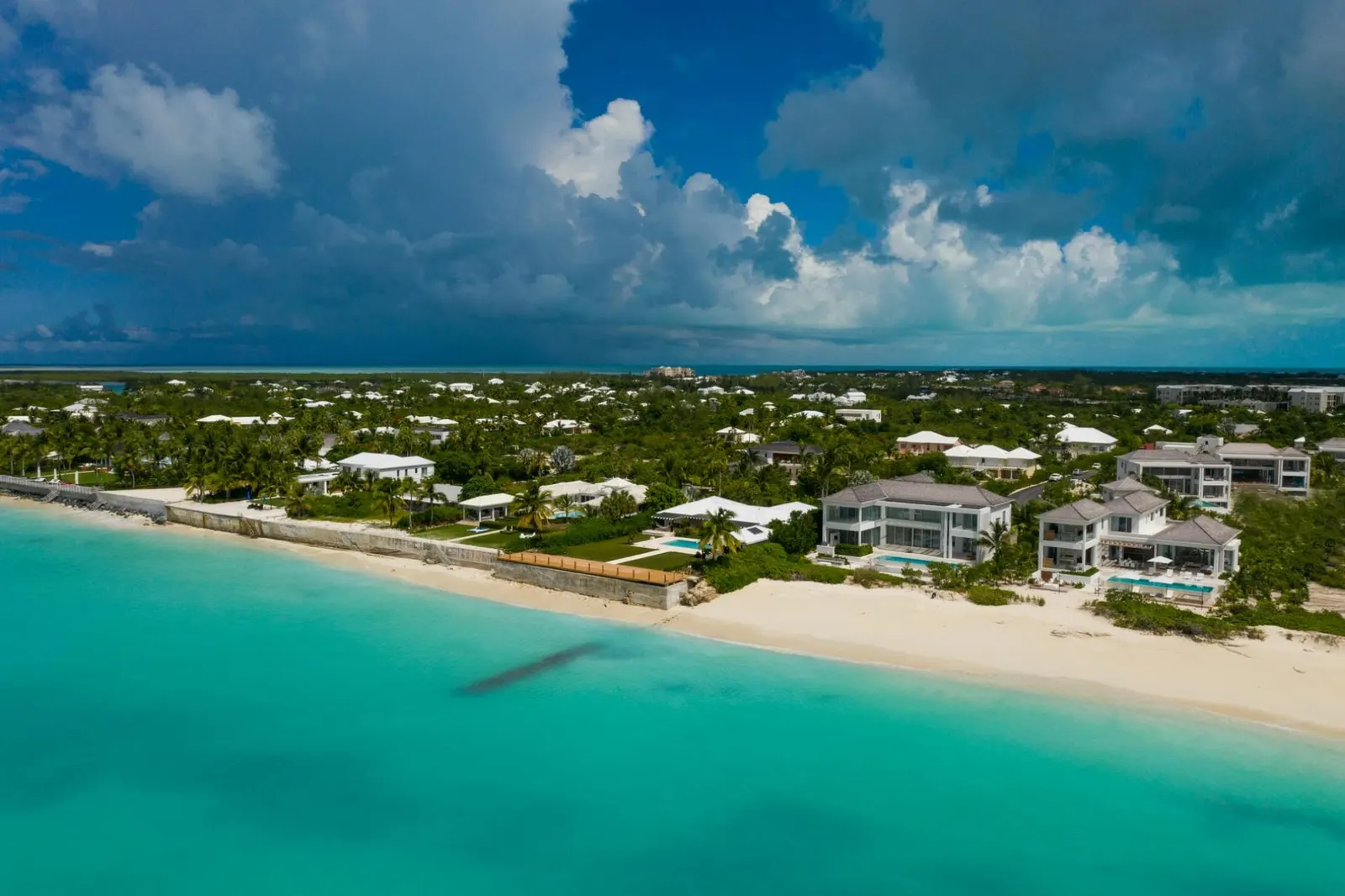 Vilă cu 5 dormitoare și piscină încălzită, Providenciales, fotografia 25