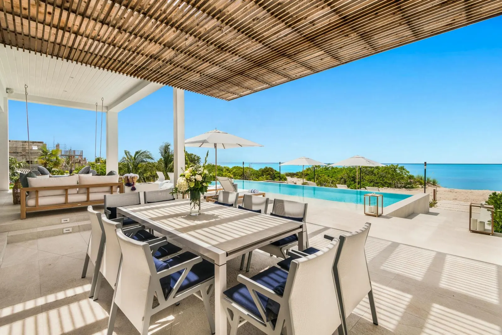Vilă cu 5 dormitoare și piscină încălzită, Providenciales, fotografia 8