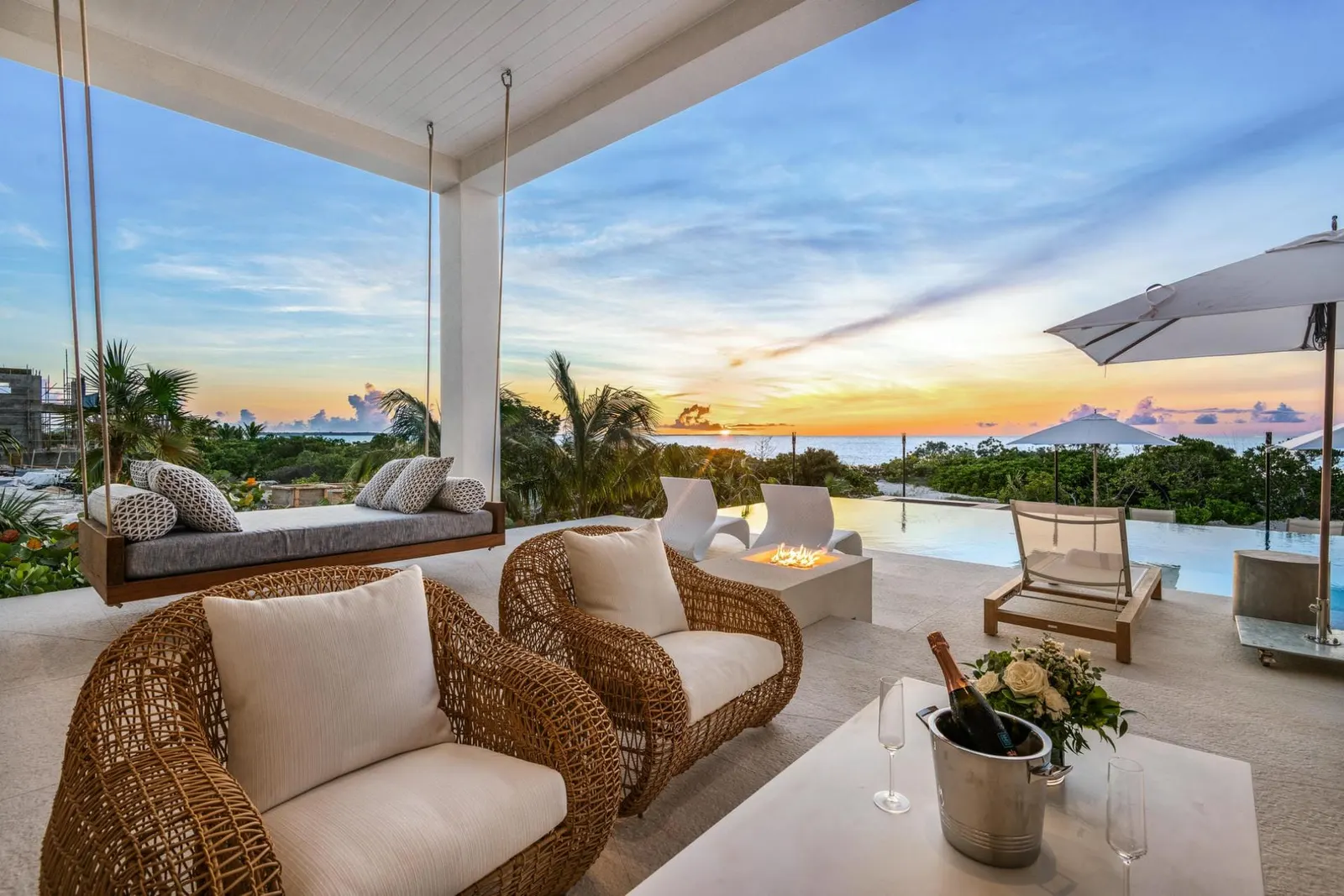 Vilă cu 5 dormitoare și piscină încălzită, Providenciales, fotografia 7