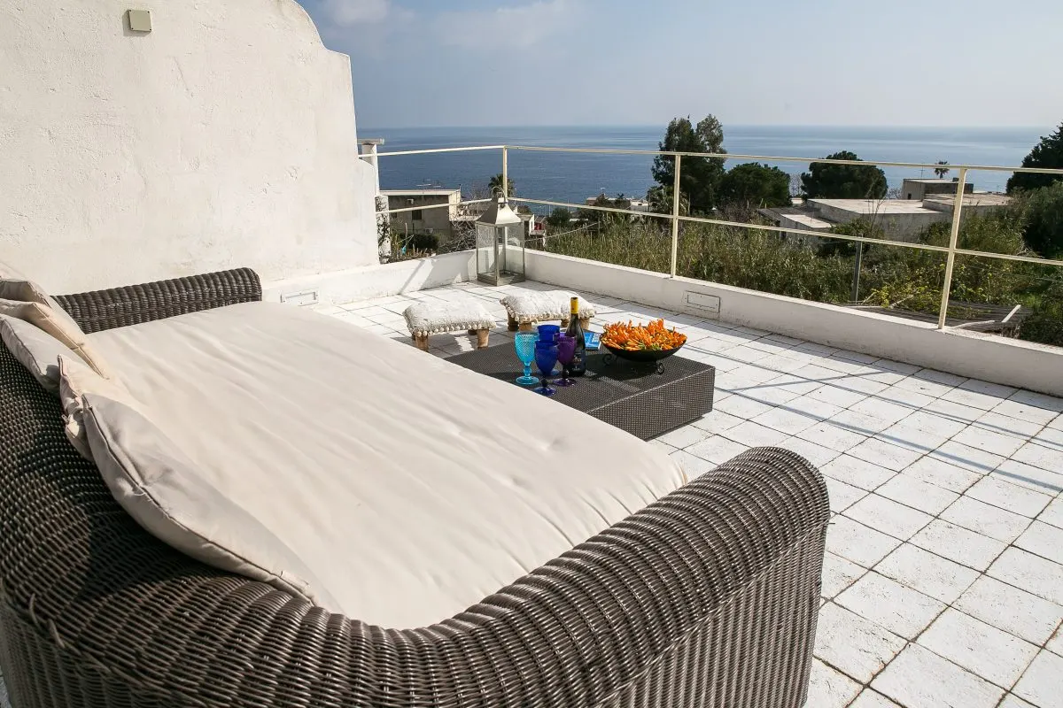 7 nopți la 5-Bed Villa with Swimming pool, Santa Marina Salina, fotografia 11