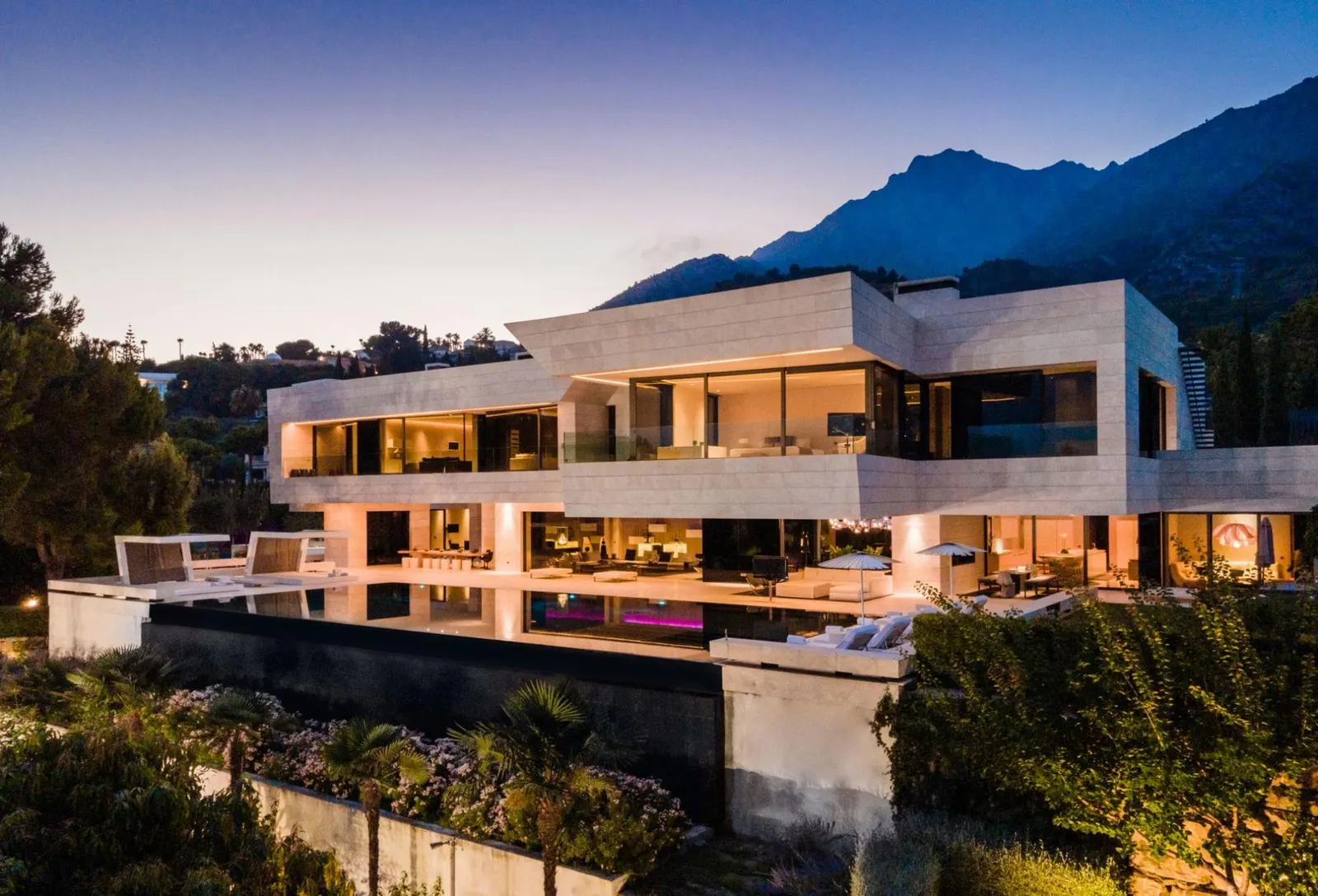 7 nopți la 8-Bedroom Villa with Heated pool, Marbella, Andalusia, fotografia 6