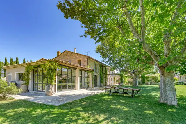 7 nopți la Villa with Heated pool and Gym in Saint-Rémy-de-Provence