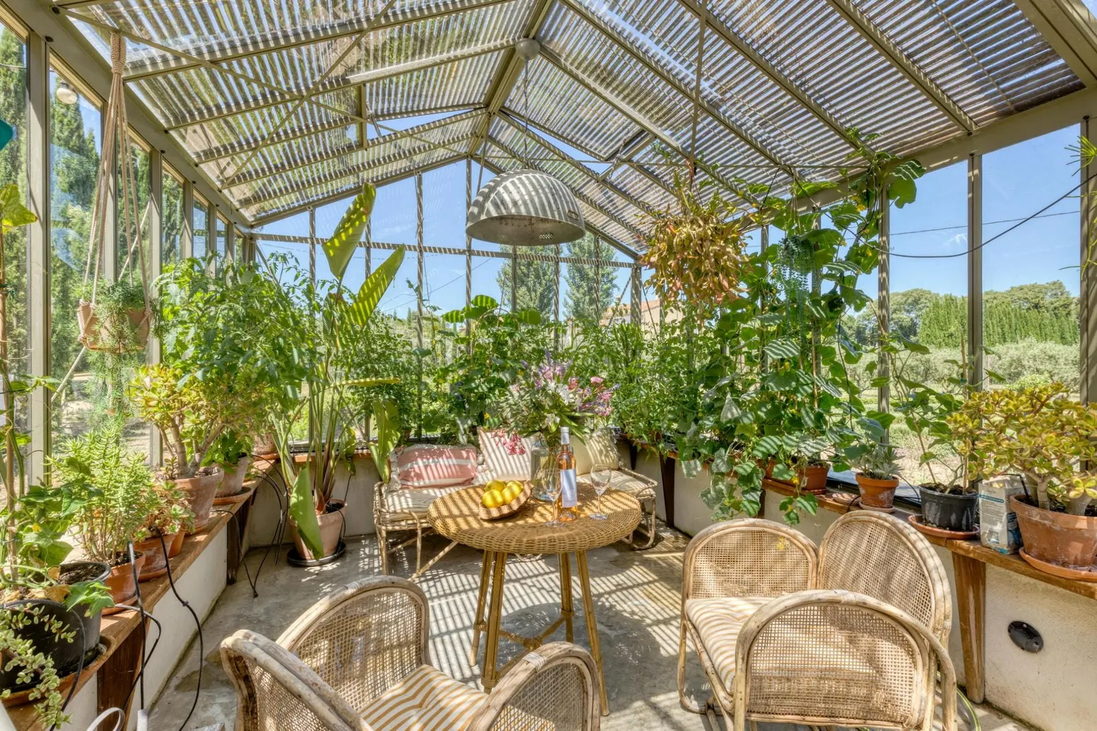 7 nights at Villa with Heated pool and Gym in Saint-Rémy-de-Provence, photo 11
