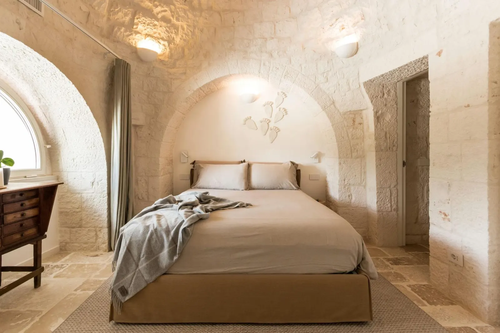 6-Bedroom Villa in Cisternino, photo 26