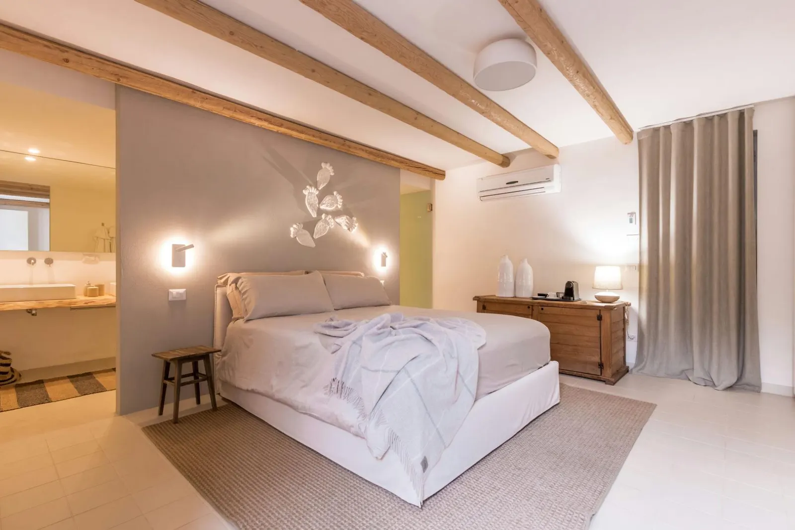 6-Bedroom Villa in Cisternino, photo 30