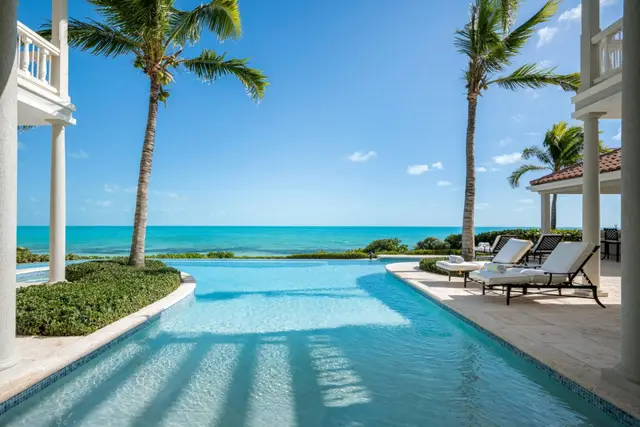 Vilă cu 7 dormitoare și piscină, Providenciales