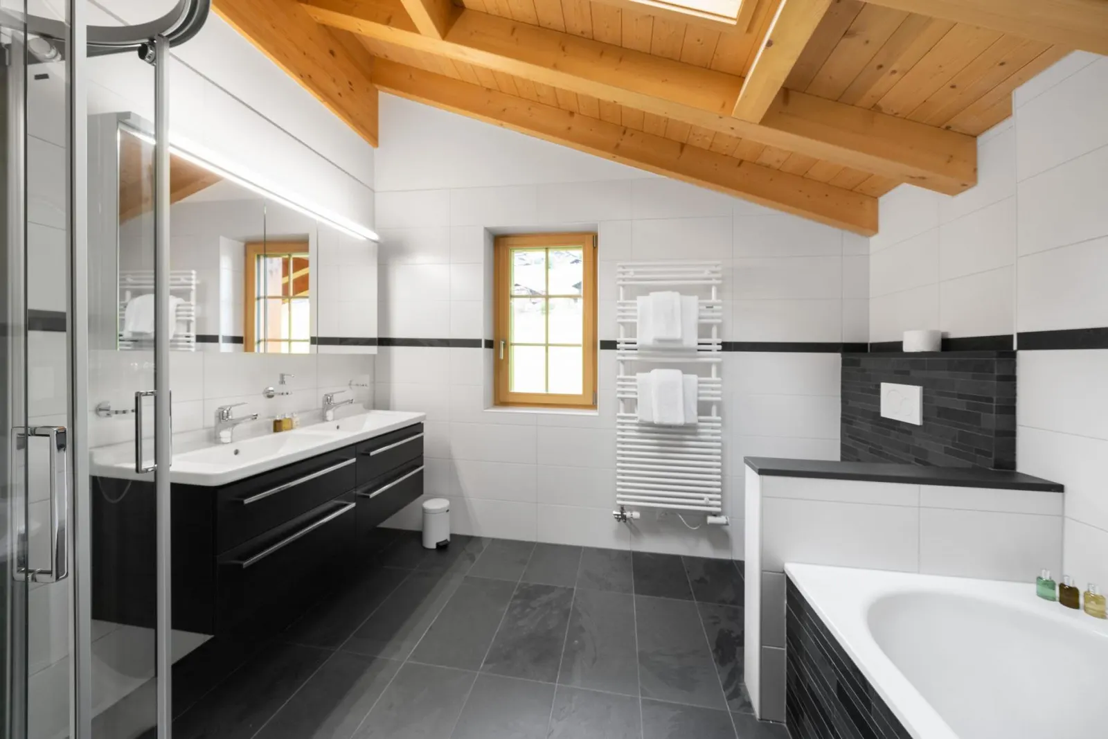 Chalet cu saună în Grindelwald, fotografia 14