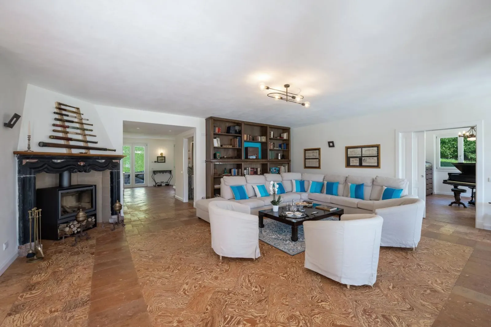 7 nopți la 7-Bedroom Villa with Heated pool, Pianello del Lario, Lombardia, fotografia 10