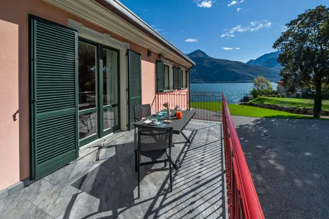7 nopți la 7-Bedroom Villa with Heated pool, Pianello del Lario, Lombardia, fotografia 6
