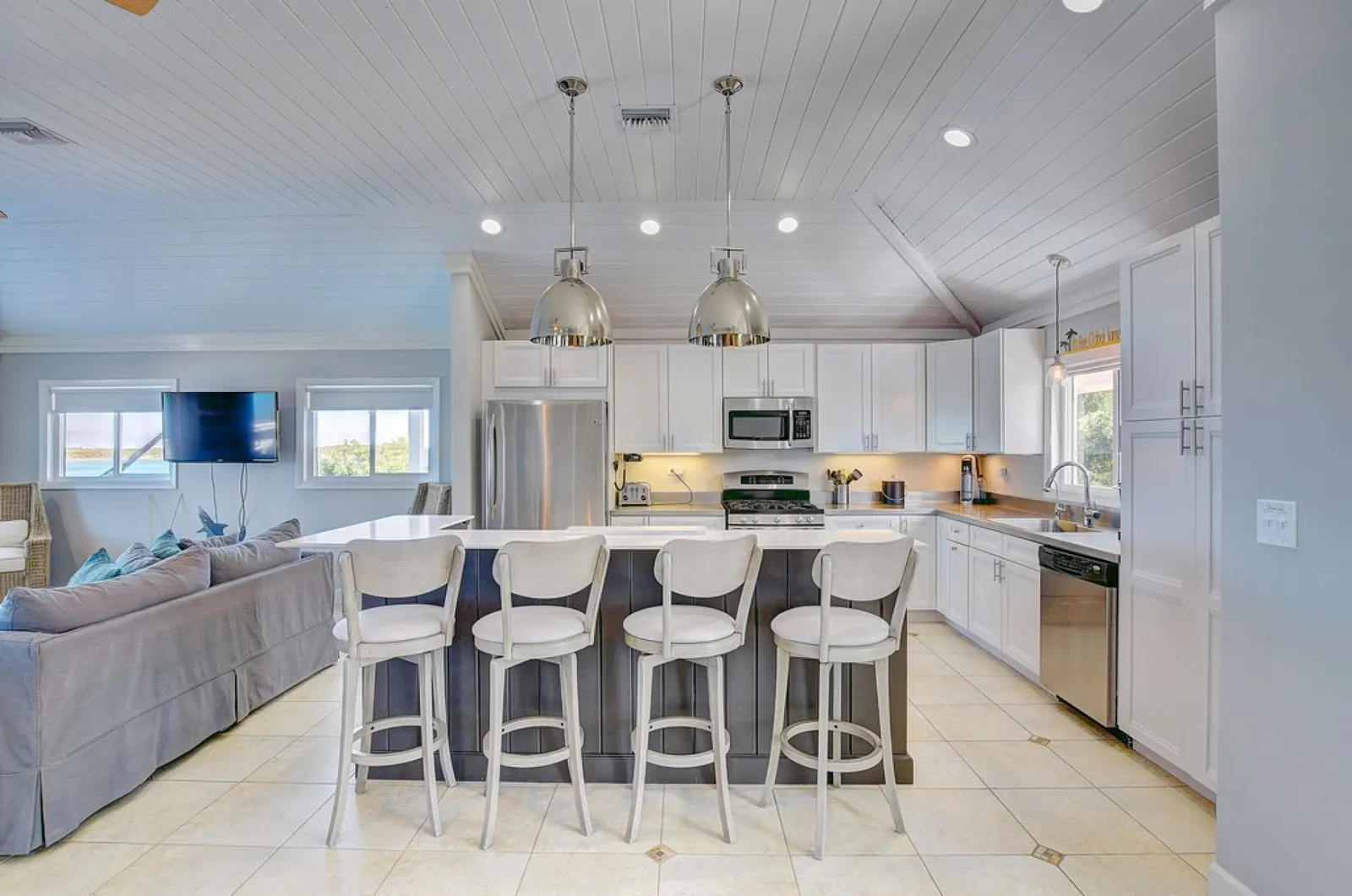 Villa with Swimming pool and Spa in Exuma, photo 49