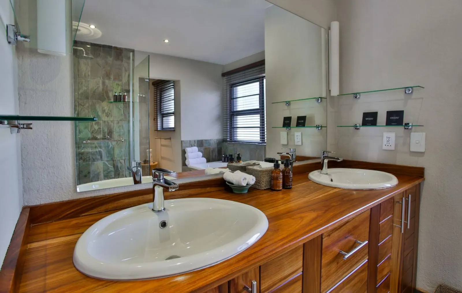 Lodge cu 9 dormitoare, capacitate 16 persoane, Bushbuckridge, fotografia 18
