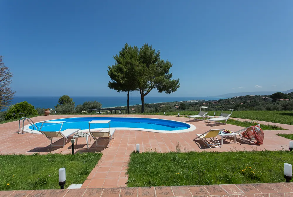 Villa with Swimming pool in Acquedolci, photo 5