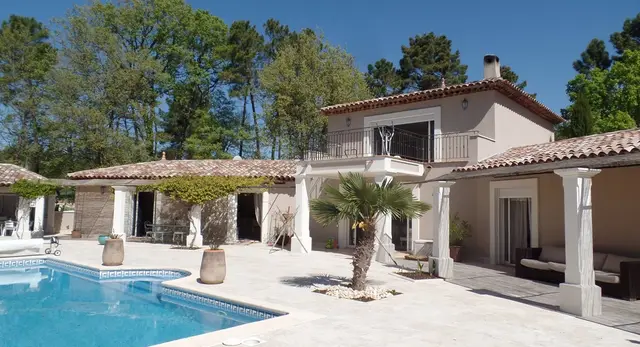 Vilă cu 4 dormitoare și piscină, Le Rouret, Alpes-Maritimes