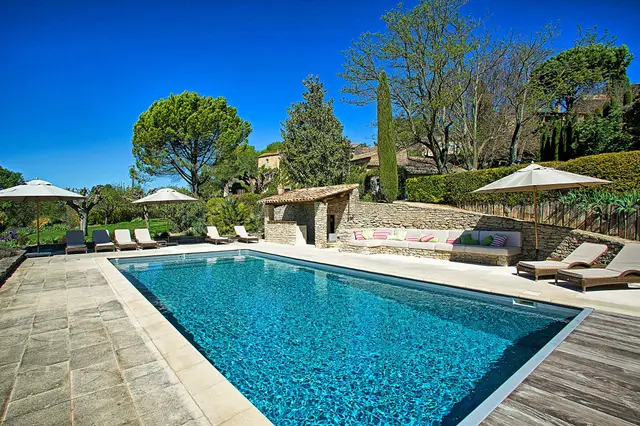 7 nopți la 5-Bed Villa with Heated pool, Cabrières-d'Avignon