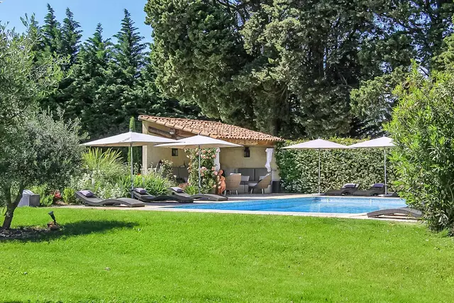 7 nopți la Villa with Heated pool in Le Thor, fotografia 4
