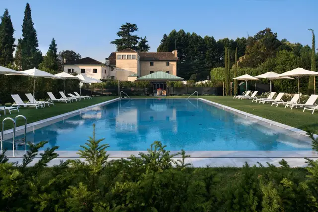 7 nopți la 9-Bedroom Villa in Mira, fotografia 6