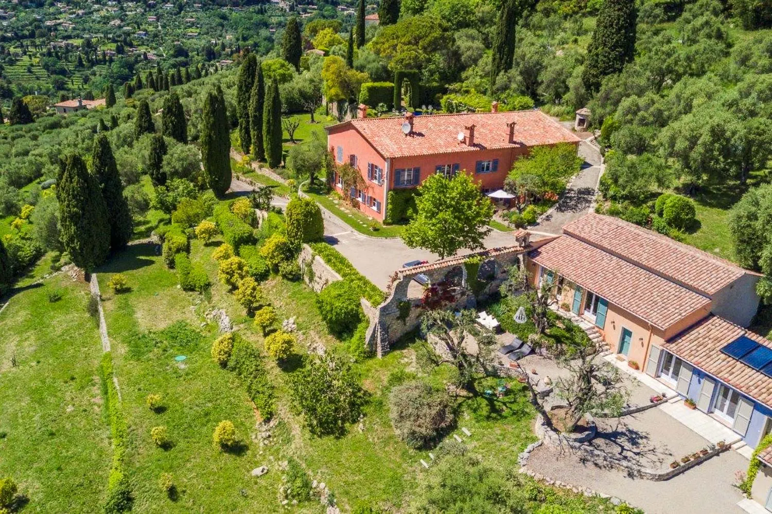 Vilă cu 7 dormitoare în Grasse, fotografia 34
