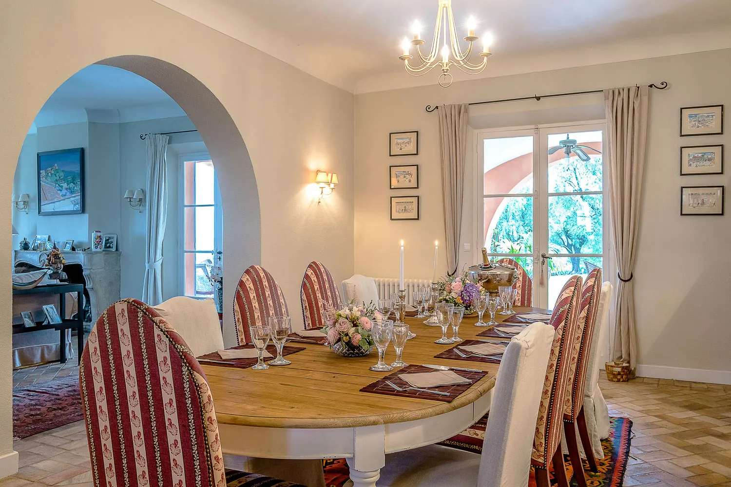 Vilă cu 7 dormitoare în Grasse, fotografia 52
