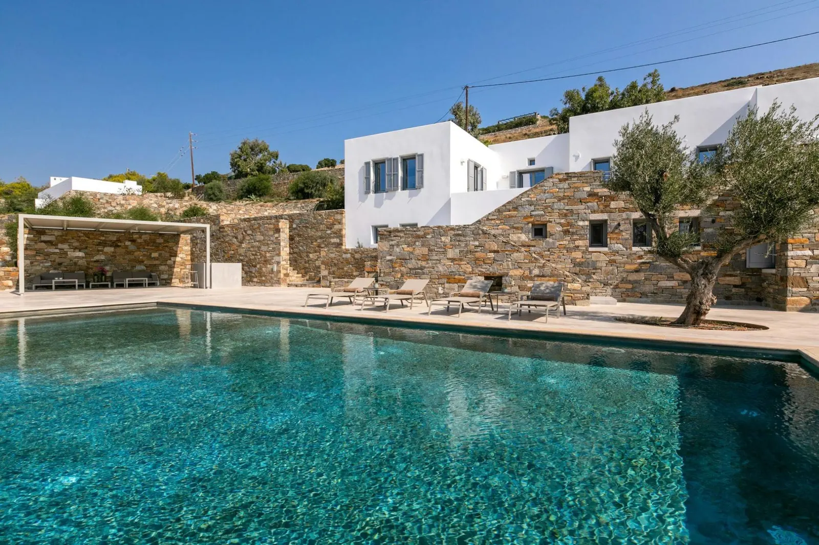 Vilă cu 6 dormitoare pentru 12 persoane, Posidonia, fotografia 3