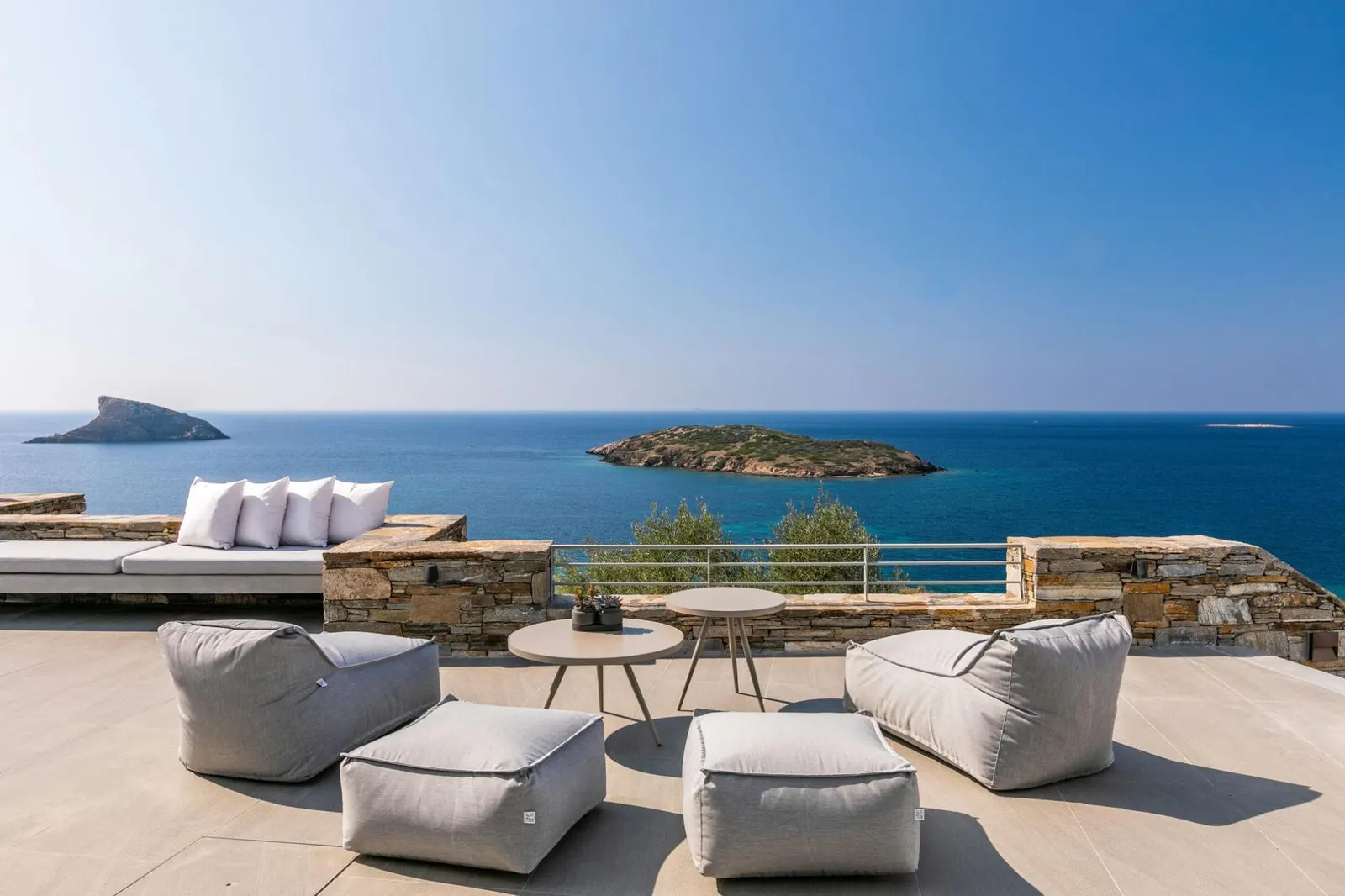 Vilă cu 6 dormitoare pentru 12 persoane, Posidonia, fotografia 7