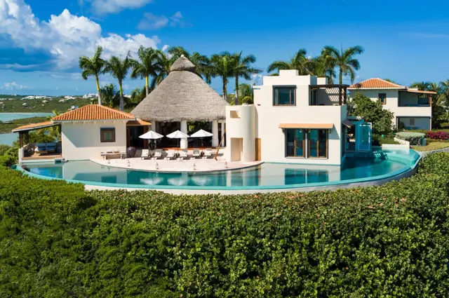 Vilă cu 6 dormitoare și piscină, Providenciales