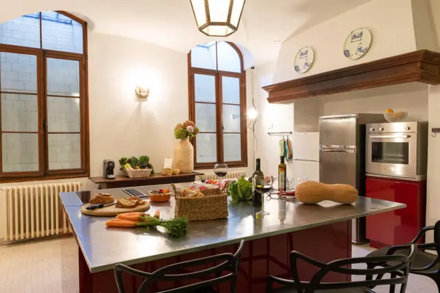 7 nights at 5-Bed Villa with Heated pool, Selvazzano Dentro, photo 8