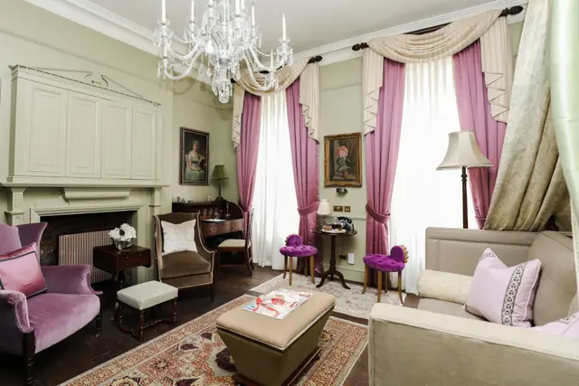 6-Bedroom Villa in the UK & Ireland