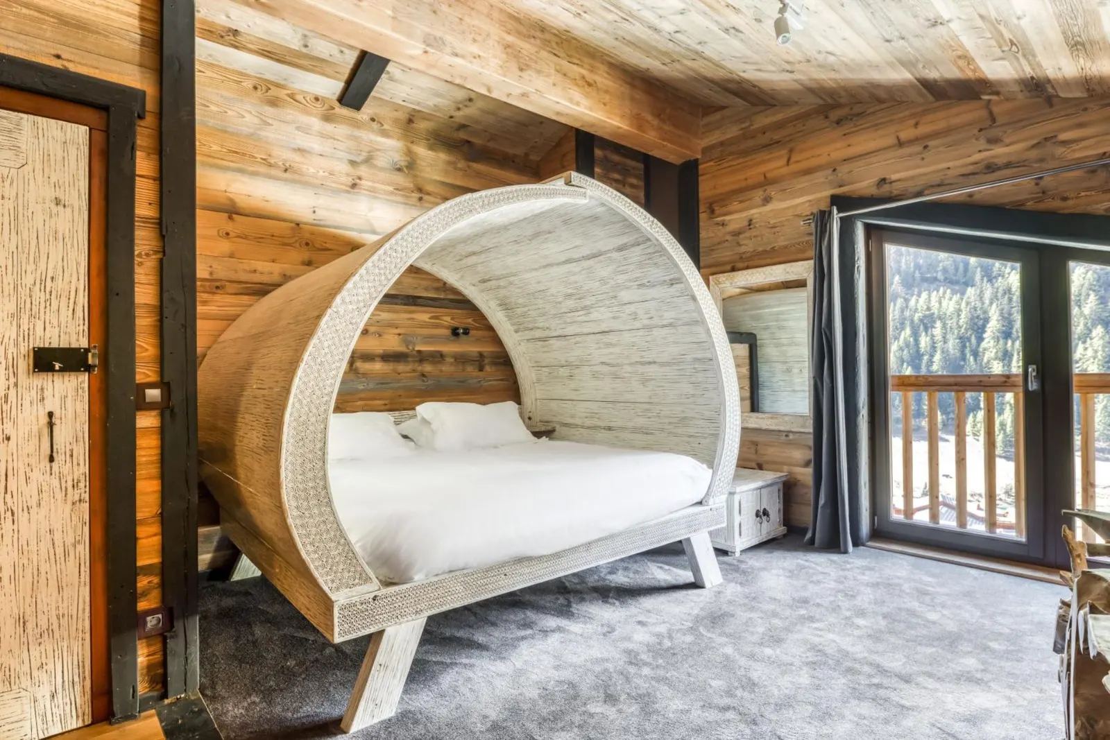 7 nights at Chalet with Heated pool and Jacuzzi in Tignes, photo 9