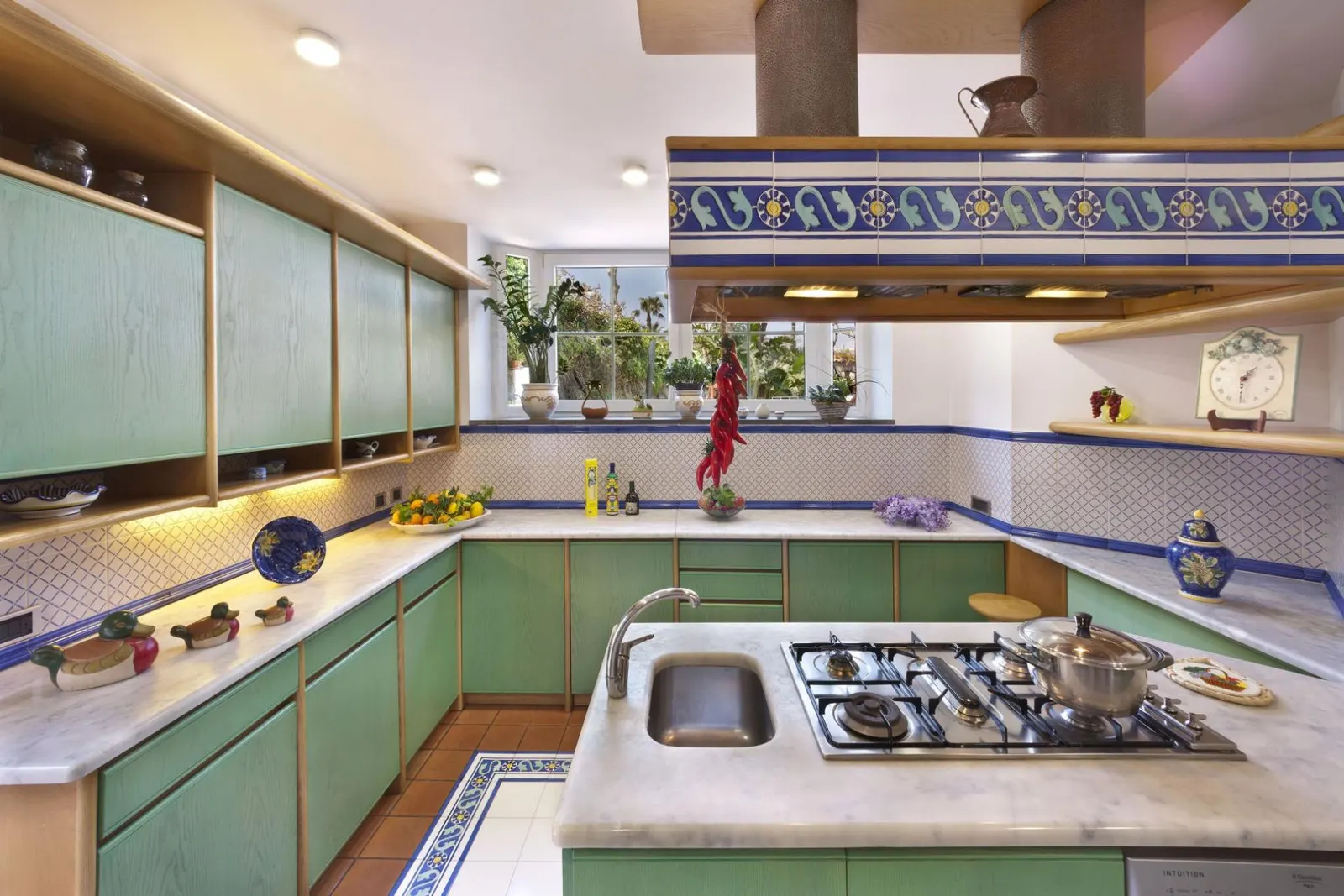 7 nopți la Villa with Swimming pool and Jacuzzi in Sorrento, fotografia 12