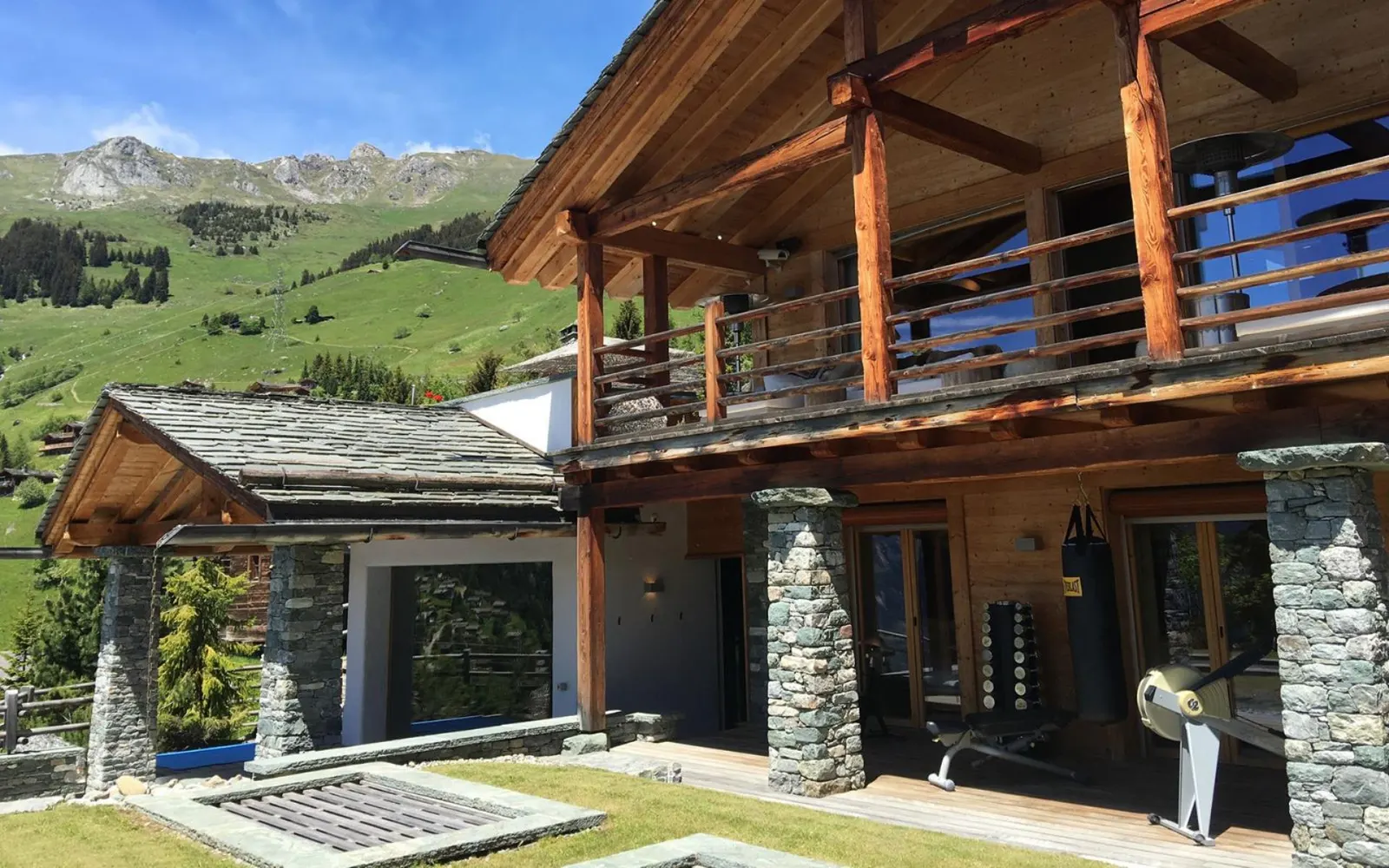 Chalet cu 5 dormitoare și piscină încălzită, cazare pentru 10 persoane, fotografia 31