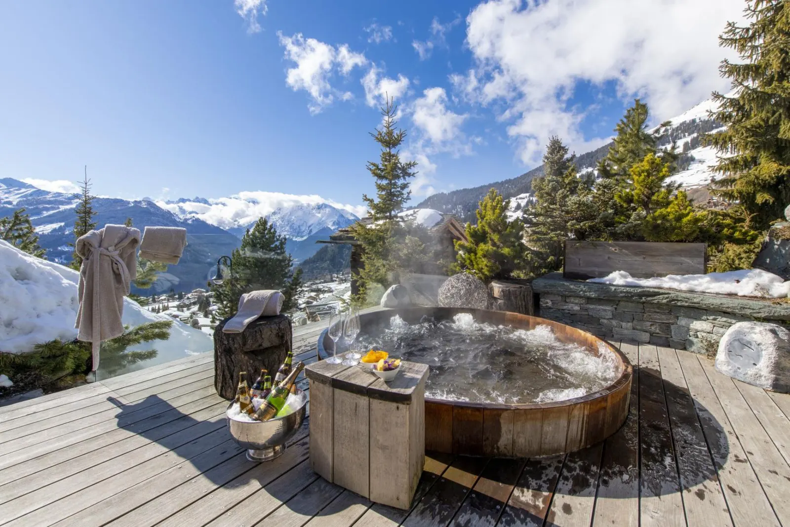 Chalet cu 5 dormitoare și piscină încălzită, cazare pentru 10 persoane, fotografia 3