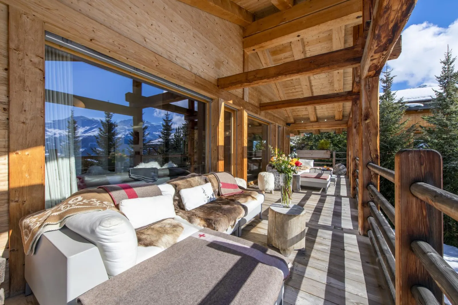 Chalet cu 5 dormitoare și piscină încălzită, cazare pentru 10 persoane, fotografia 6