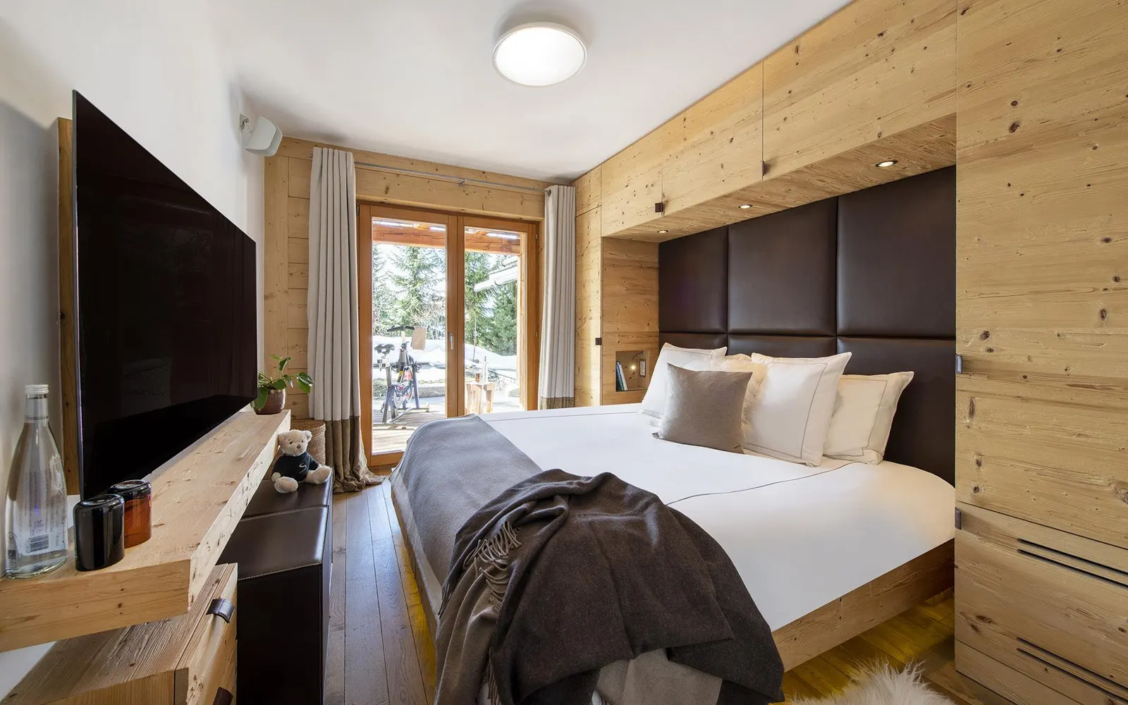 Chalet cu 5 dormitoare și piscină încălzită, cazare pentru 10 persoane, fotografia 15