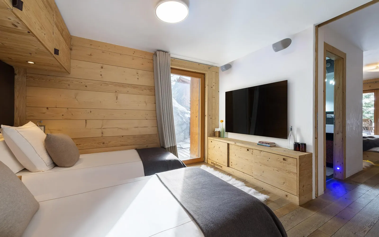 Chalet cu 5 dormitoare și piscină încălzită, cazare pentru 10 persoane, fotografia 17
