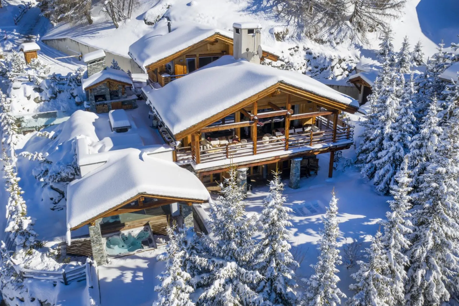 Chalet cu 5 dormitoare și piscină încălzită, cazare pentru 10 persoane, fotografia 7