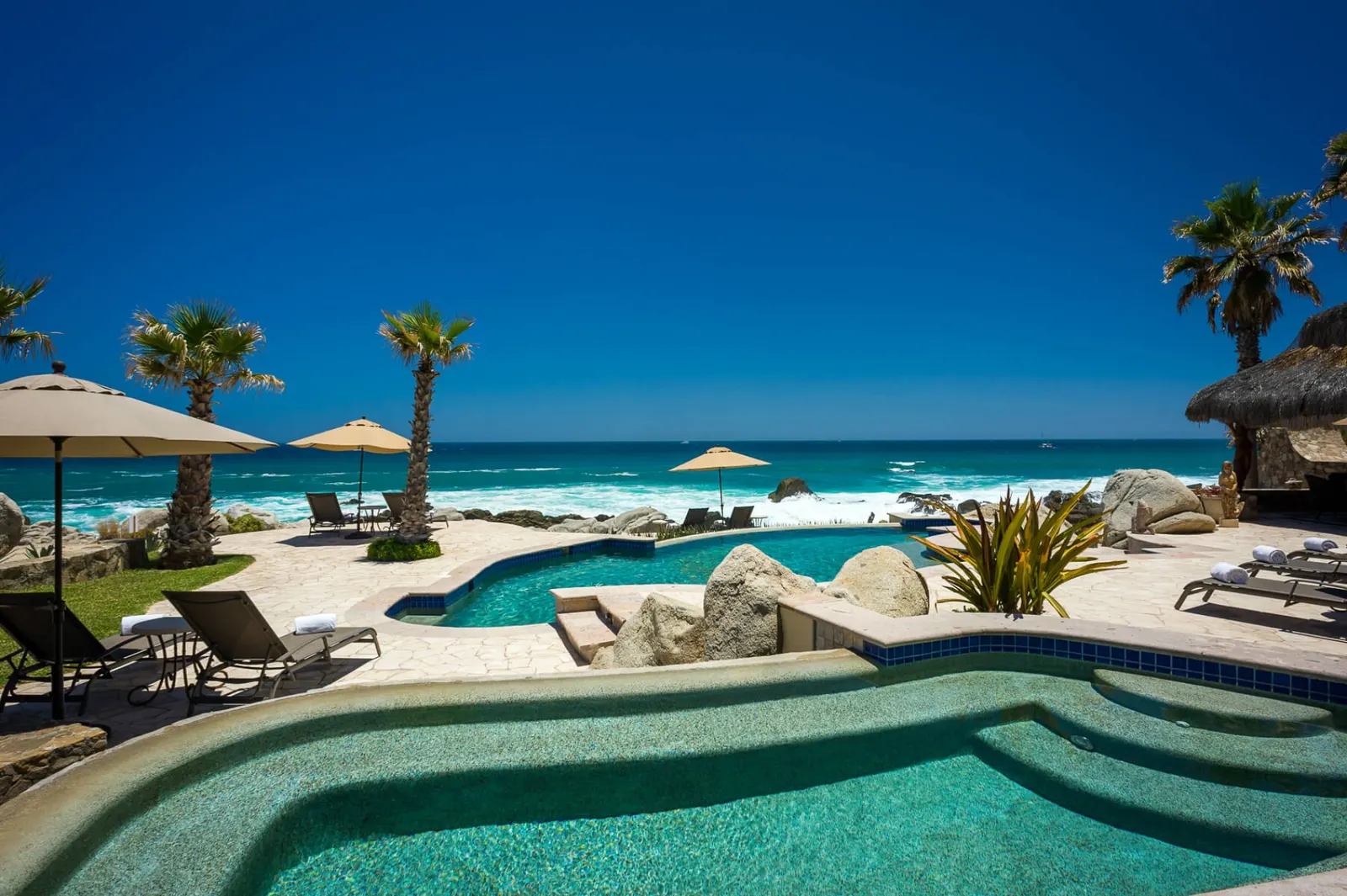 Vilă cu piscină încălzită și pe malul mării în Cabo San Lucas, fotografia 15