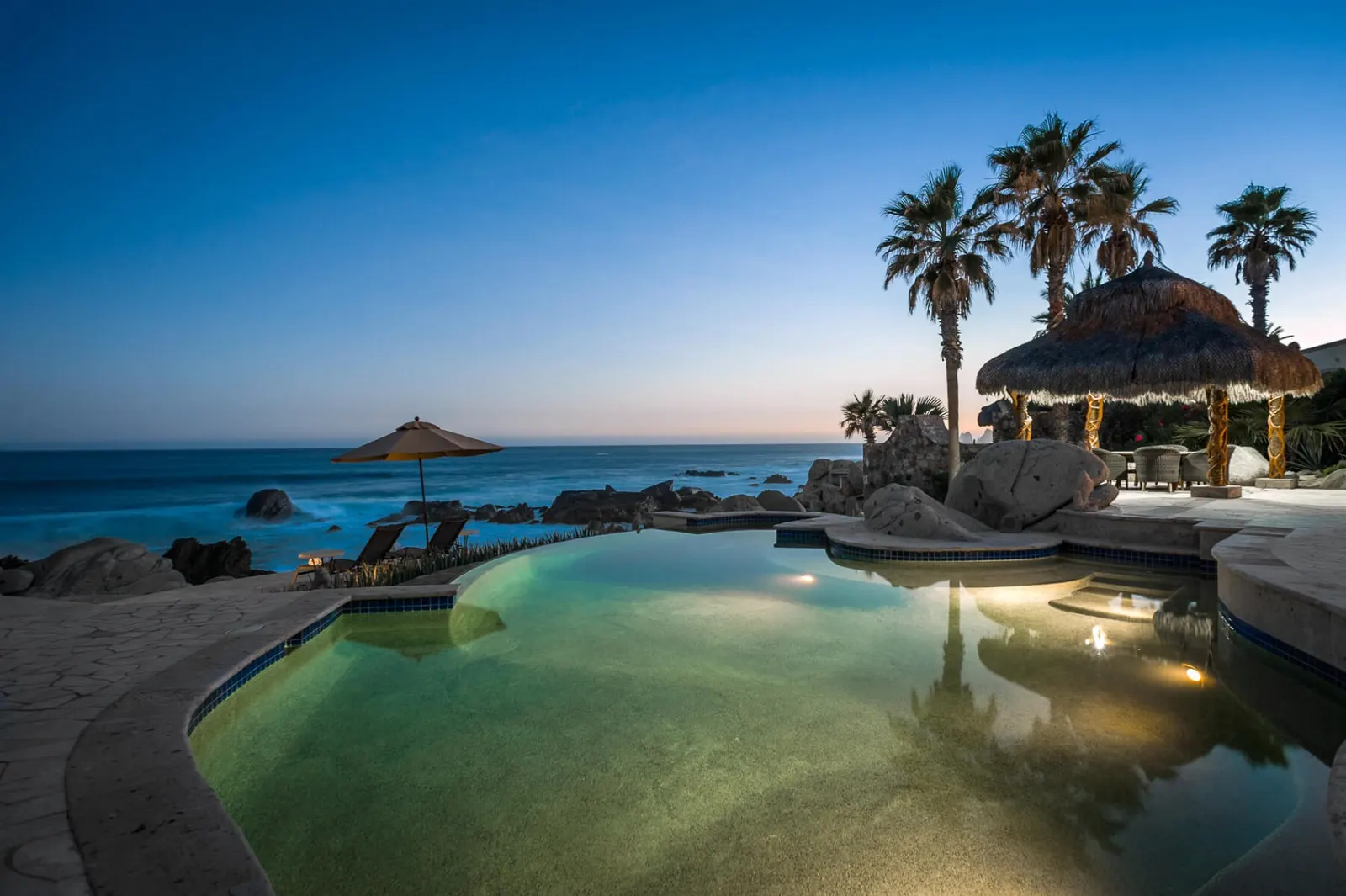 Vilă cu piscină încălzită și pe malul mării în Cabo San Lucas, fotografia 27