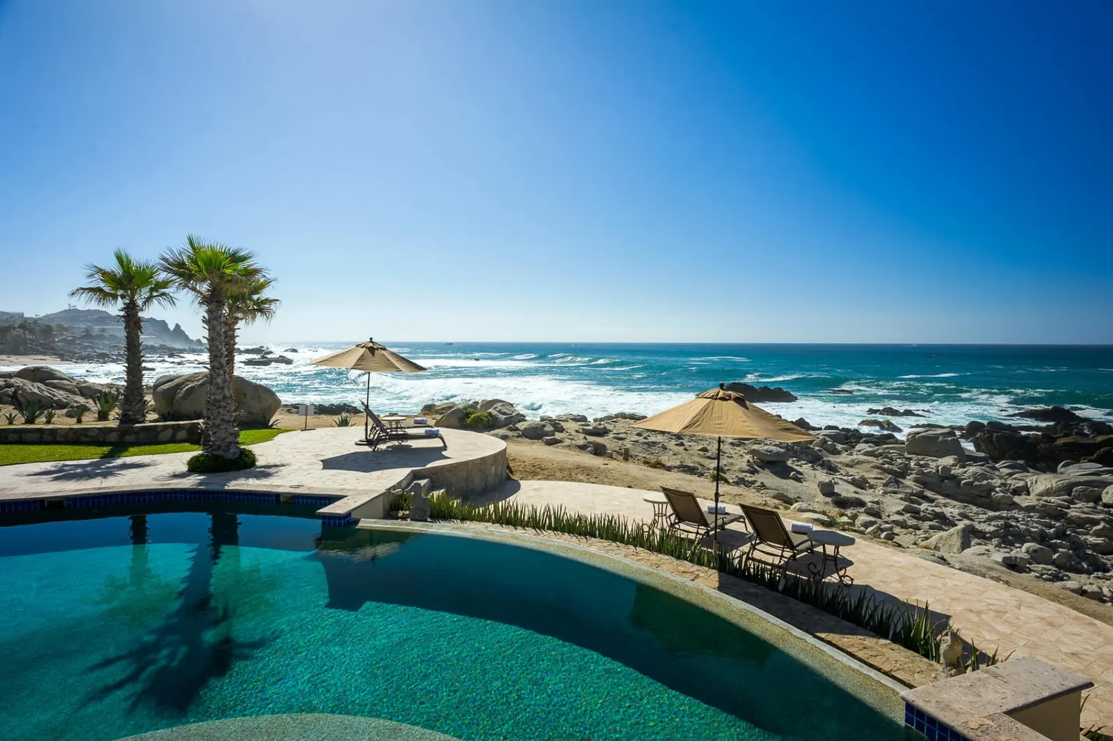 Vilă cu piscină încălzită și pe malul mării în Cabo San Lucas, fotografia 30