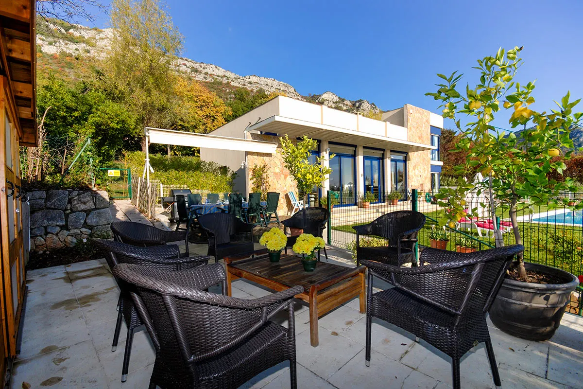 Vilă cu 4 dormitoare și piscină, cazare pentru 10 persoane, fotografia 3