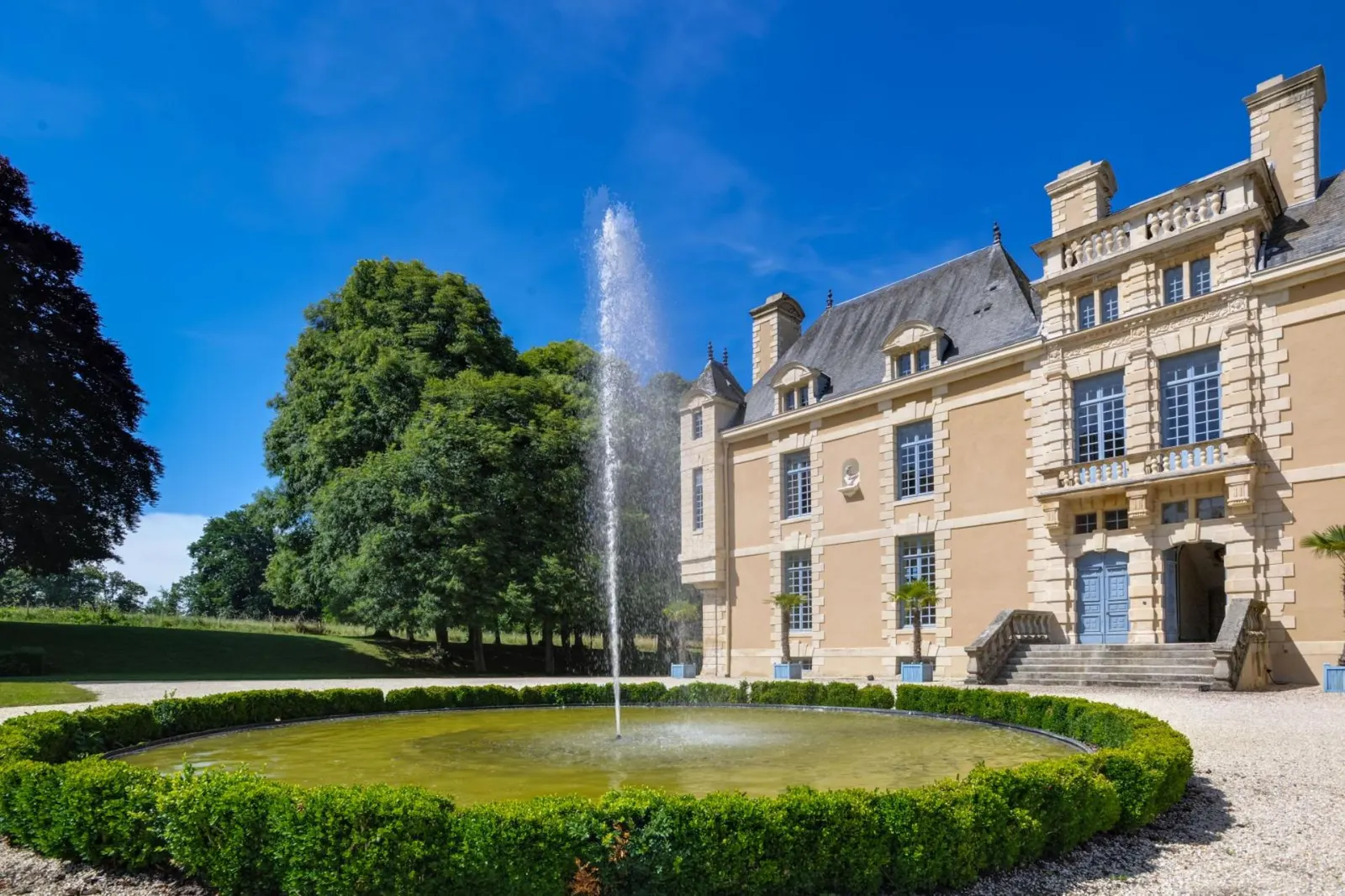 Vilă cu 16 dormitoare în Villers-Bocage, fotografia 6