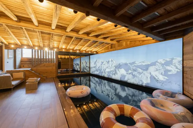 Chalet for 15 Guests in Courchevel