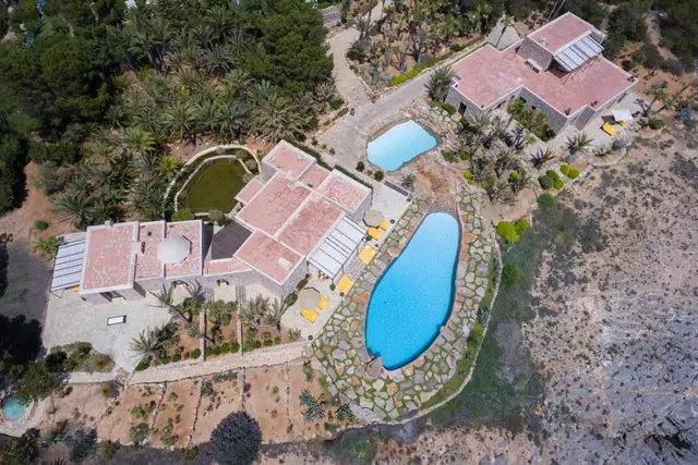 7 nopți la Villa for 15 Guests in Urbanització Porroig, fotografia 6