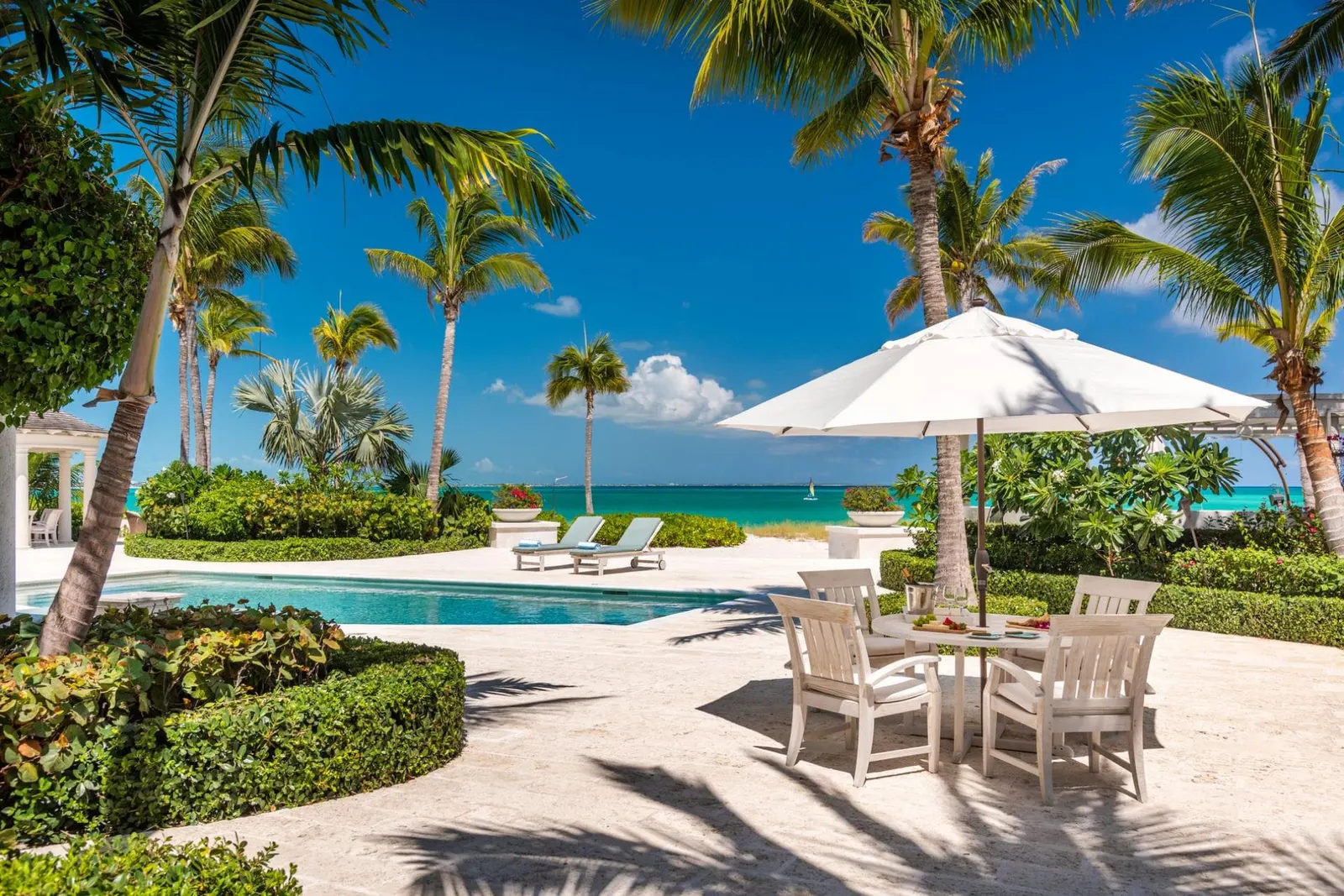 Vilă cu 7 dormitoare și piscină încălzită, Providenciales, fotografia 4