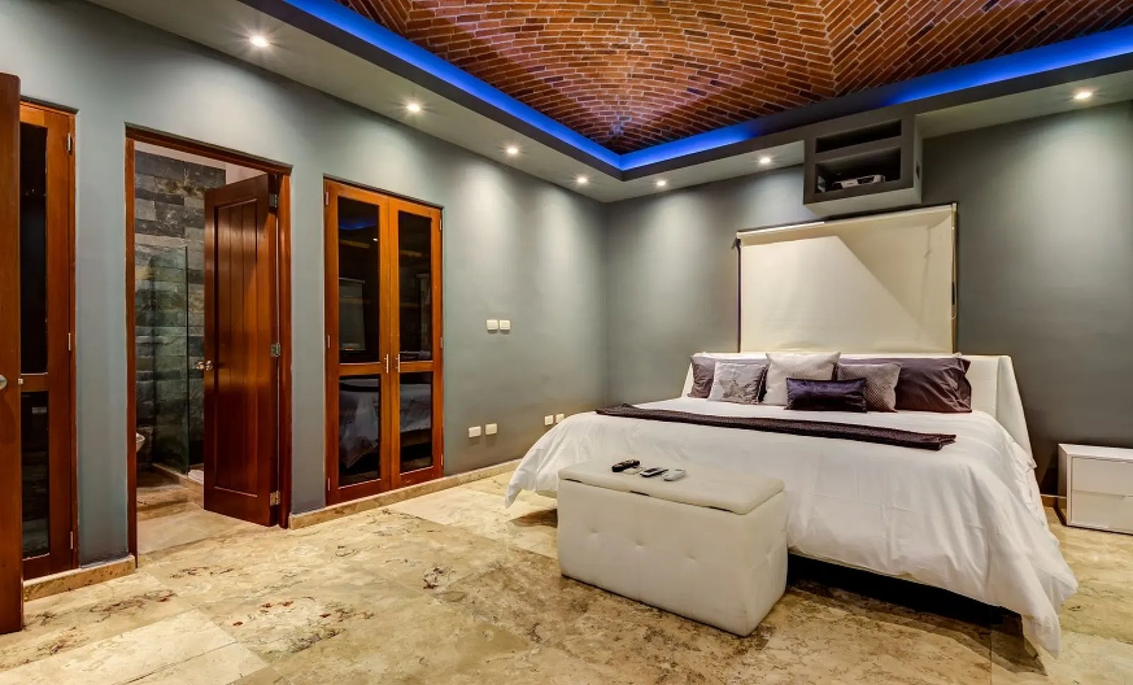 7 nopți la 5-Bed Villa with Swimming pool, Playa del Carmen, fotografia 4
