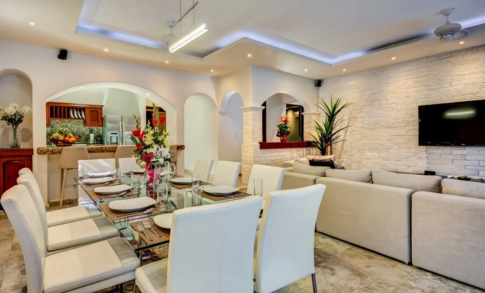 7 nopți la 5-Bed Villa with Swimming pool, Playa del Carmen, fotografia 11