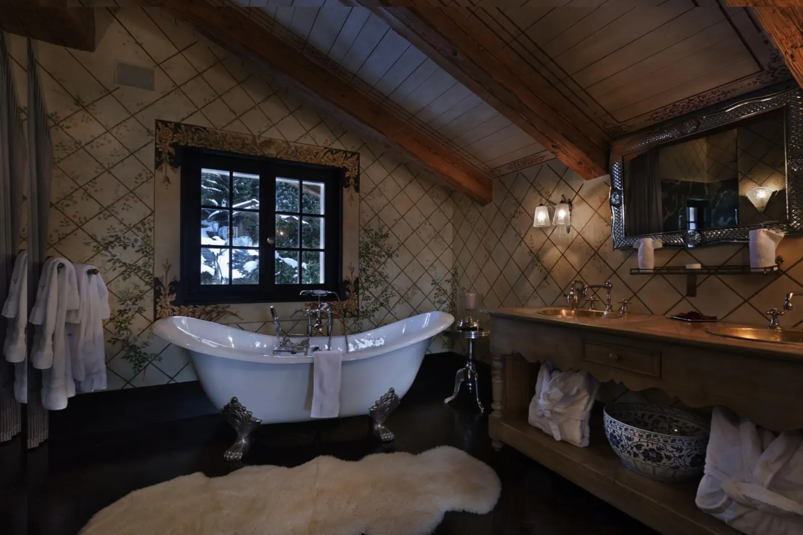 9-Bedroom Chalet in the Swiss Alps, fotografia 18